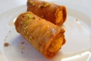 Znoud El Sit ή αλλιώς «τα μπράτσα μιας κυρίας» (ρολά με γέμιση απαλής κρέμας)- Μια αυθεντική λιβανέζικη γλυκιά συνταγή