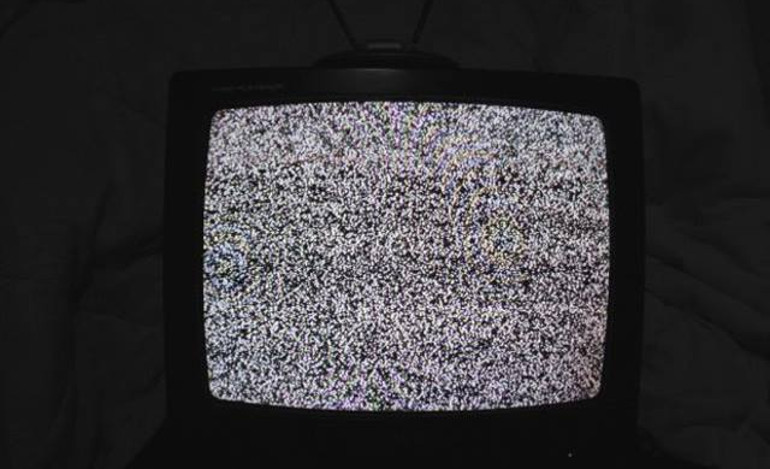 Οι τεχνικοί της τηλεόρασης απειλούν να αφήσουν τον Τσίπρα χωρίς κάλυψη στην ΔΕΘ