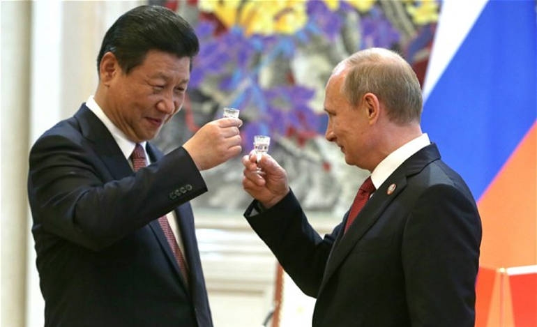 Ρωσία και Κίνα καταργούν το δολάριο στις διμερείς συναλλαγές