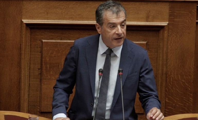 Θεοδωράκης: Οι υπουργοί ήξεραν, να φύγουν όλοι!