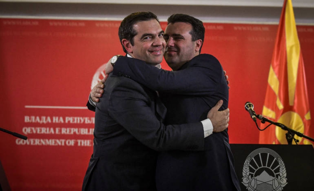 Ο Τσίπρας ξέχασε(;) να συγχαρεί τον νέο Πρόεδρο στα Σκόπια