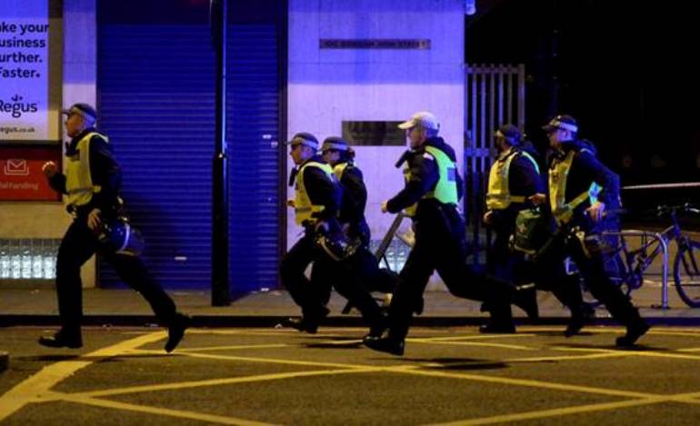 Σφαγή στο Λονδίνο - Eπτά νεκροί από νέο διπλό τρομο-χτύπημα (Photos)