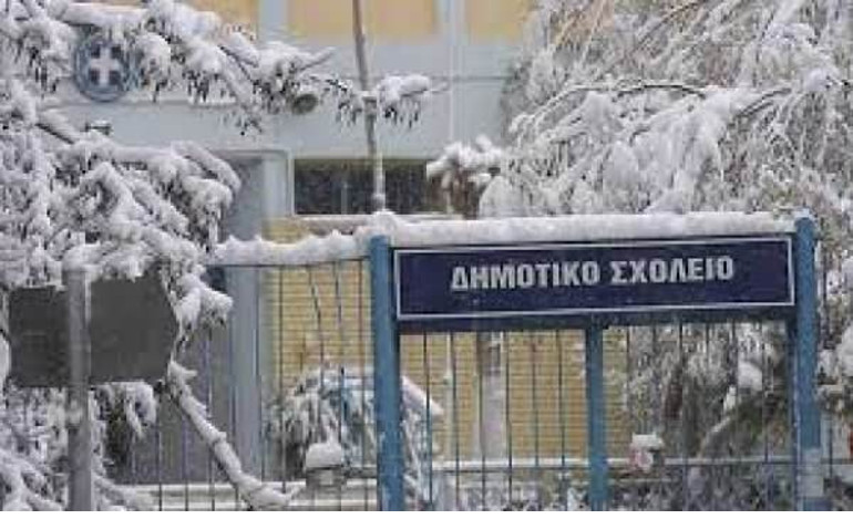 Κλειστά σχολεία και απαραίτητες οι αντιολισθητικές αλυσίδες στη Βόρεια Ελλάδα