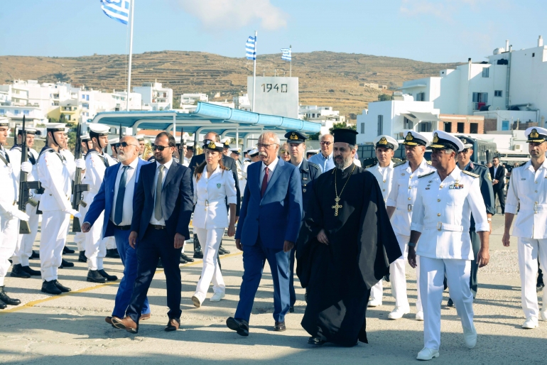 Στροφή κυβέρνησης, ΣΥΡΙΖΑ υπέρ… πατρίδας και θρησκείας με αφορμή το Δεκαπενταύγουστο