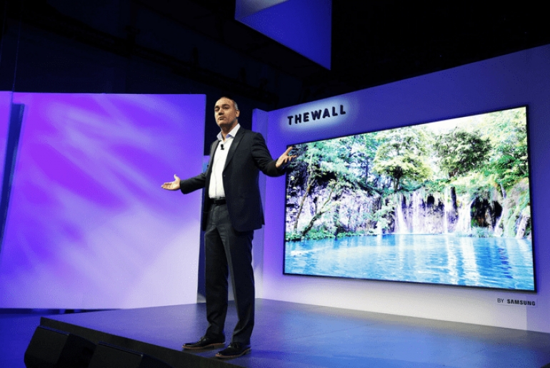 Η Samsung αποκαλύπτει την “The Wall,” την πρώτη παγκοσμίως αρθρωτή Τηλεόραση MicroLED 146 ιντσών