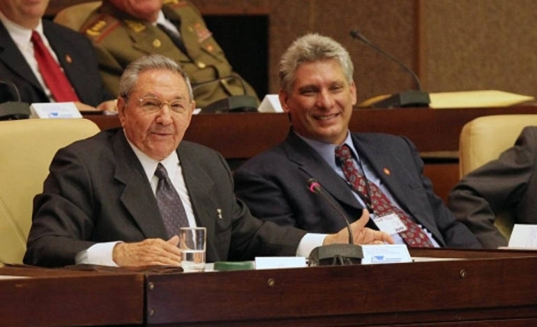 Ο πρώην και ο νυν πρόεδρος της Κούβας