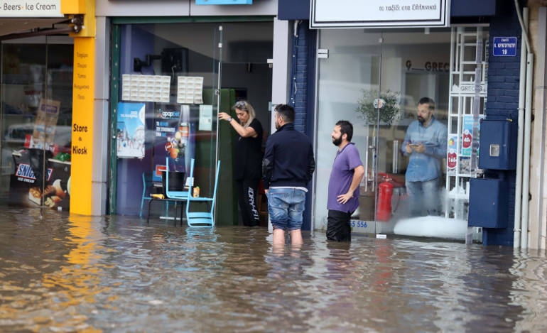 Η Θεσσαλονίκη δεν έχει νερό γιατί πλημμύρισε...