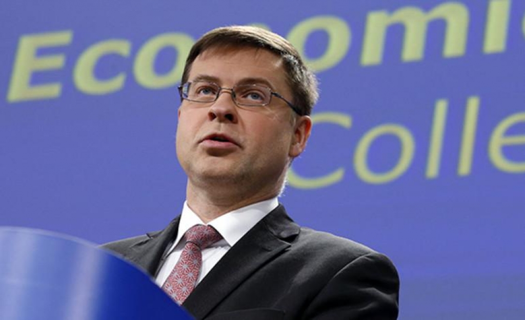 Ντομπρόφσκις: Δεν χρειάζεται κούρεμα χρέους - Πρωτογενές πλεόνασμα 3,5% για το 2018