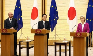 ΕΕ - Ιαπωνία συμφωνούν για τη Ρωσία με προειδοποιήσεις στην Κίνα