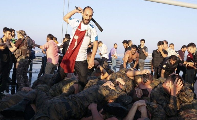 Παρατηρητήριο Ανθρώπινων Δικαιωμάτων: Απέραντο «εξπρές του μεσονυκτίου» η Τουρκία