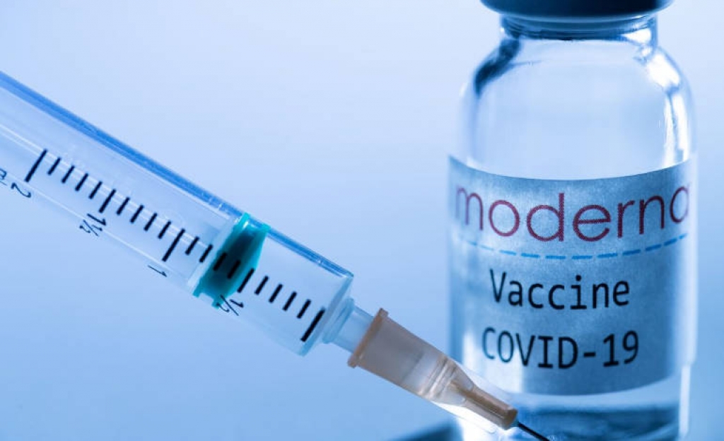 Έως δυο χρόνια η προστασία από το εμβόλιο της Moderna - Ευελιξία ανάμεσα στις δόσεις ζητά ο ΠΟΥ