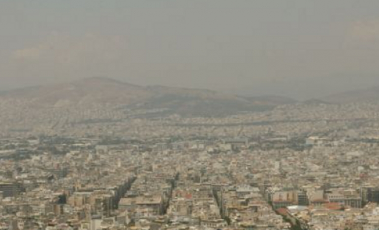 Τα καυσαέρια των οχημάτων ρυπαίνουν την Αθήνα