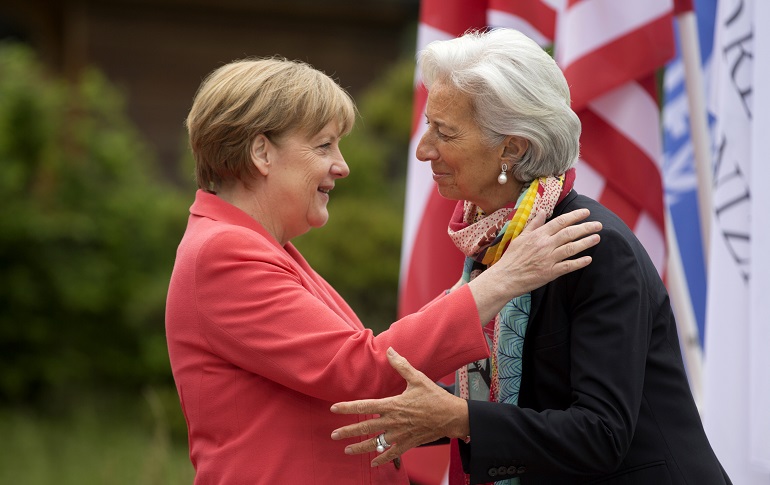 WSJ: Οι πιέσεις των Γερμανών και η αχίλλειος πτέρνα του ΔΝΤ