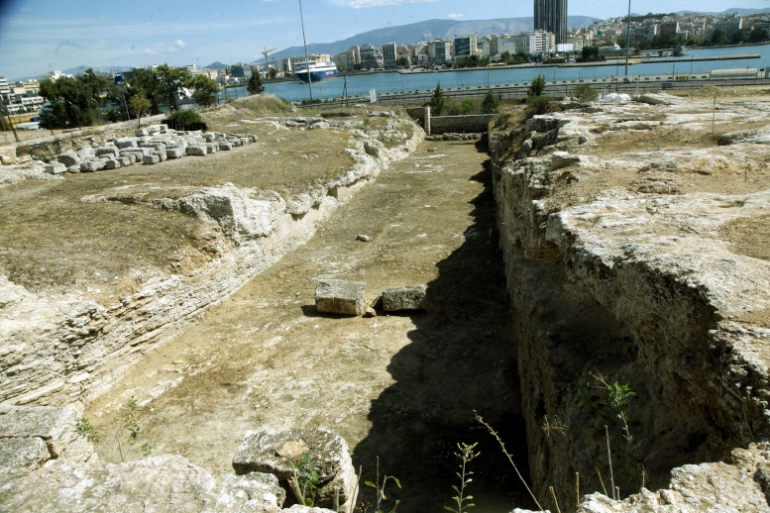 ΚΑΣ: Αρχαιολογικός χώρος ο μισός Πειραιάς