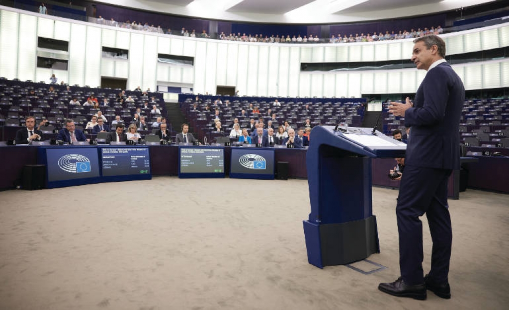 Ευρωπαϊκό Κοινοβούλιο: Δύσκολη έδρα για τον Μητσοτάκη