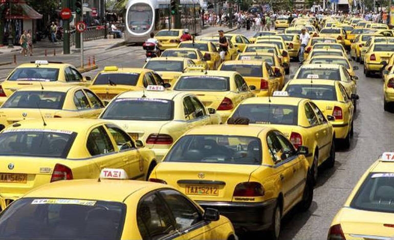 Χωρίς ταξί μέχρι τις 4 για συμπαράσταση στον Θύμιο Λυμπερόπουλο