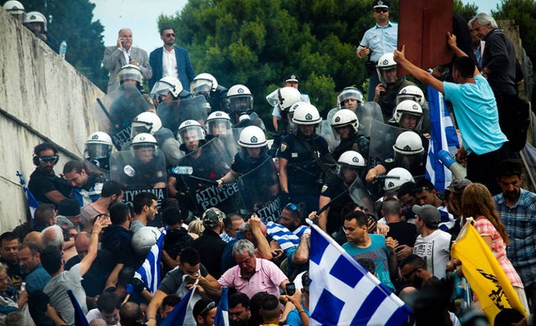 Η κυβέρνηση οξύνει την αντιπαράθεση με το συλλαλητήριο