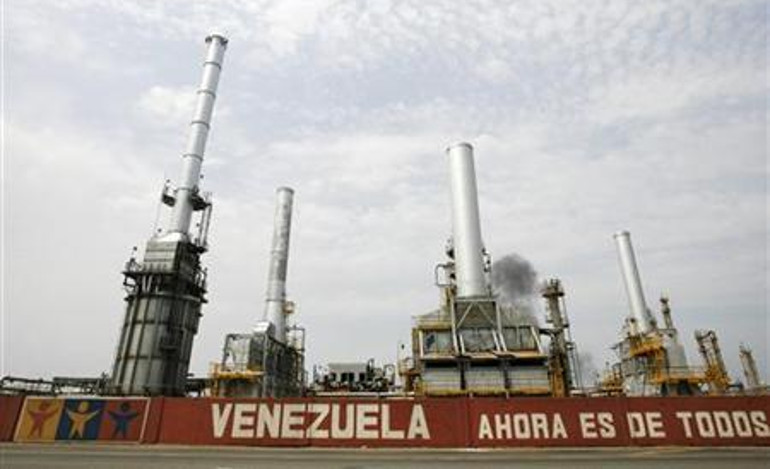 Ούτε μέχρι την Κούβα δεν φτάνει το πετρέλαιο της Βενεζουέλας του Μαδούρο 
