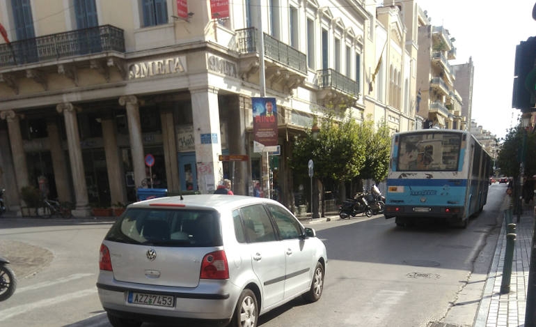 Τα λεωφορεία του ΟΑΣΘ στους δρόμους της Πάτρας χωρίς να αλλάξουν καν πινακίδες.