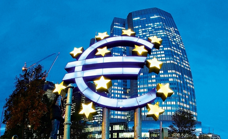 «Αψιμαχίες» στην ΕΚΤ για τα επιτόκια