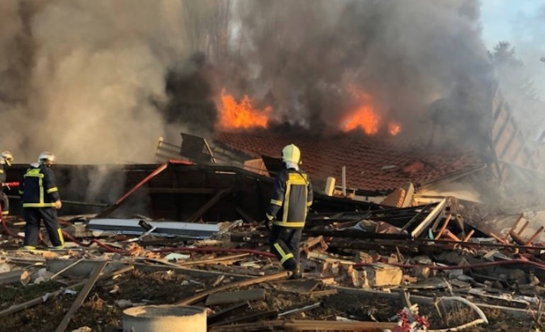 Ξενοδοχείο καταστράφηκε από έκρηξη στην Καστοριά