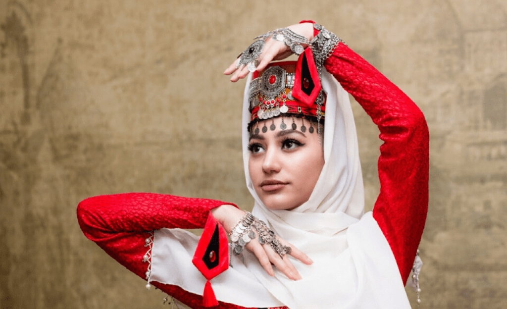 Τραγούδια και χοροί από την Αρμενία στο Christmas Theater
