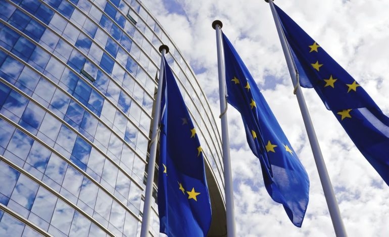 Ευρωπαϊκή Επιτροπή: 35 δισ. ευρώ ως το 2020 στην Ελλάδα για ανάπτυξη και απασχόληση