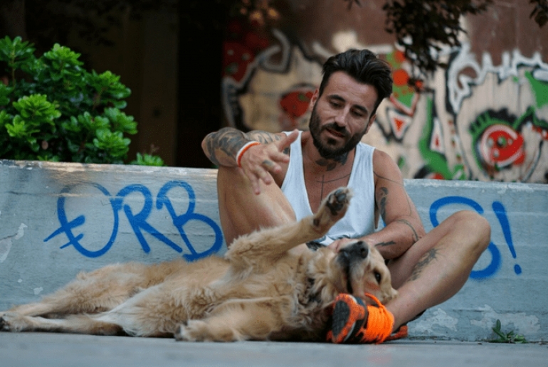 Γιώργος Μαυρίδης: μέχρι να μην υπάρχουν πια ζώα στον δρόμο (video)