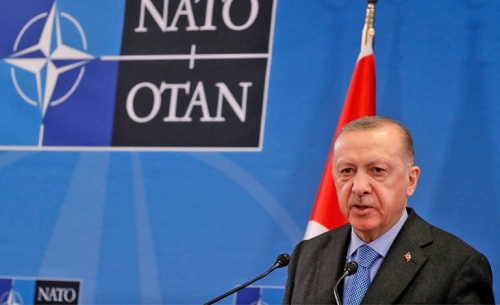 Η Τουρκία αναστατώνει το ΝΑΤΟ για Σουηδία και Φινλανδία